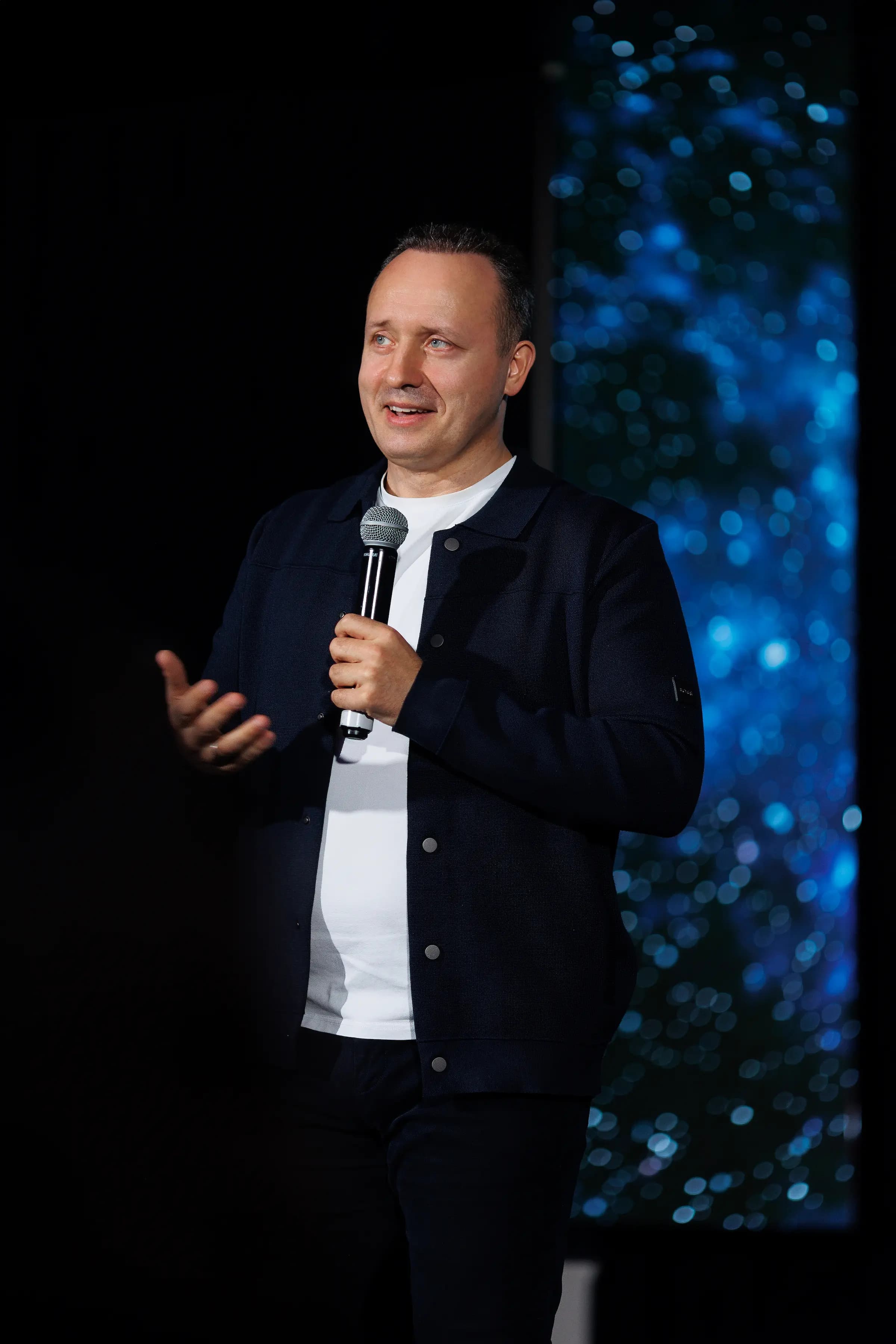 Александр Мисуркин выступает на конференции МЦ «Семья», Ростов-на-Дону